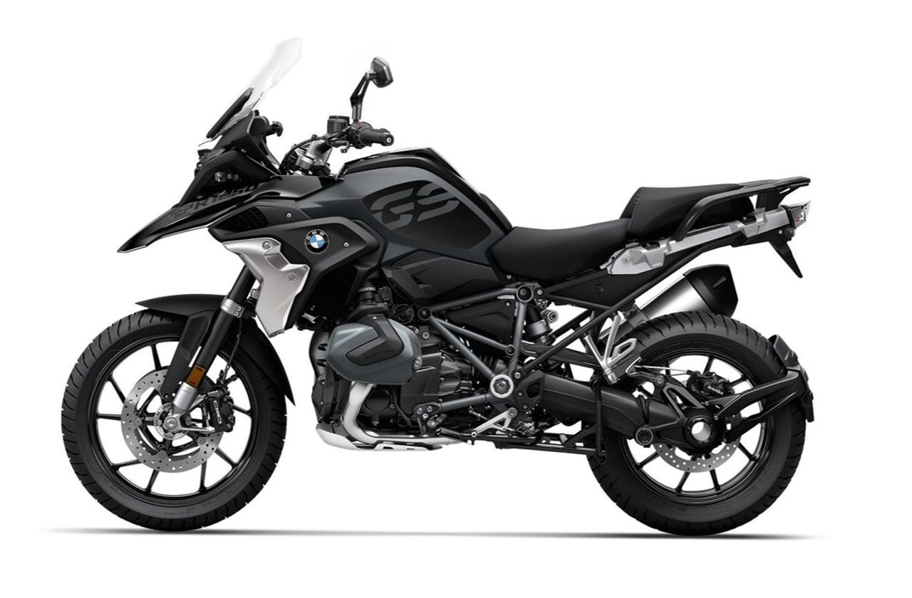 BMW-Motorrad---R-1250-GS---Triple-Black-LP---Negro-Tormenta-Metalizado---2023